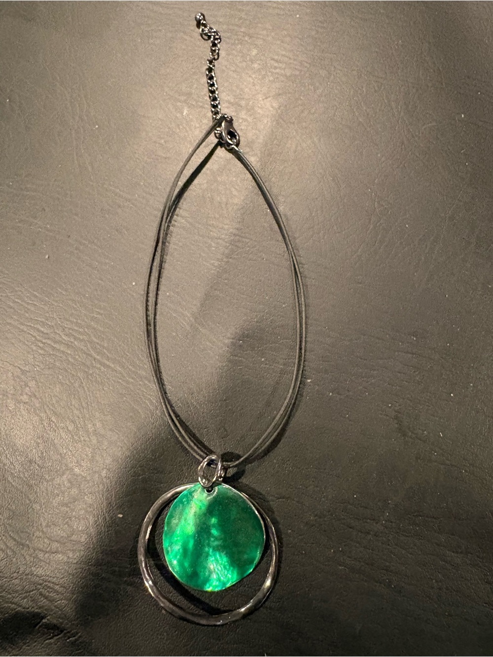 Green Mother-of-Pearl Pendant Necklace - Women Jewelry